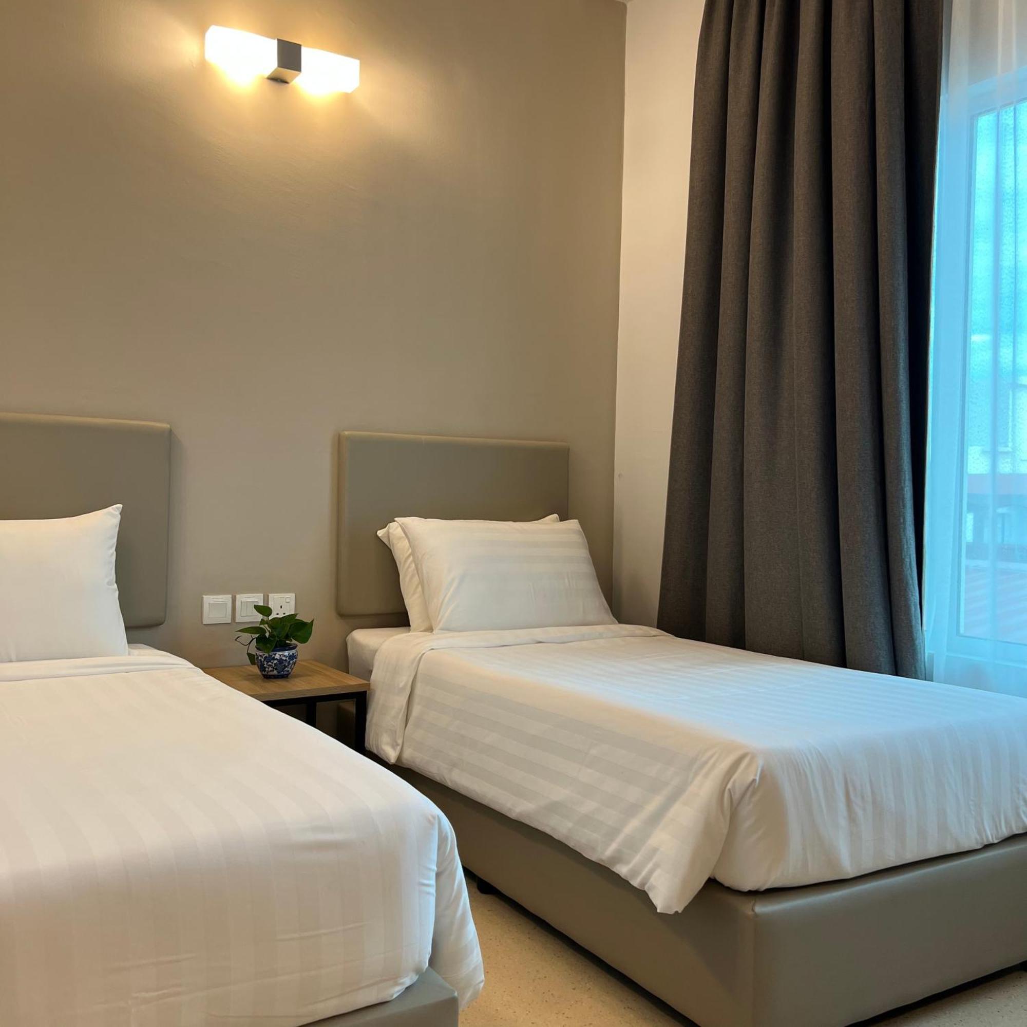 Serapi Verdure Hotel Kuching Eksteriør bilde